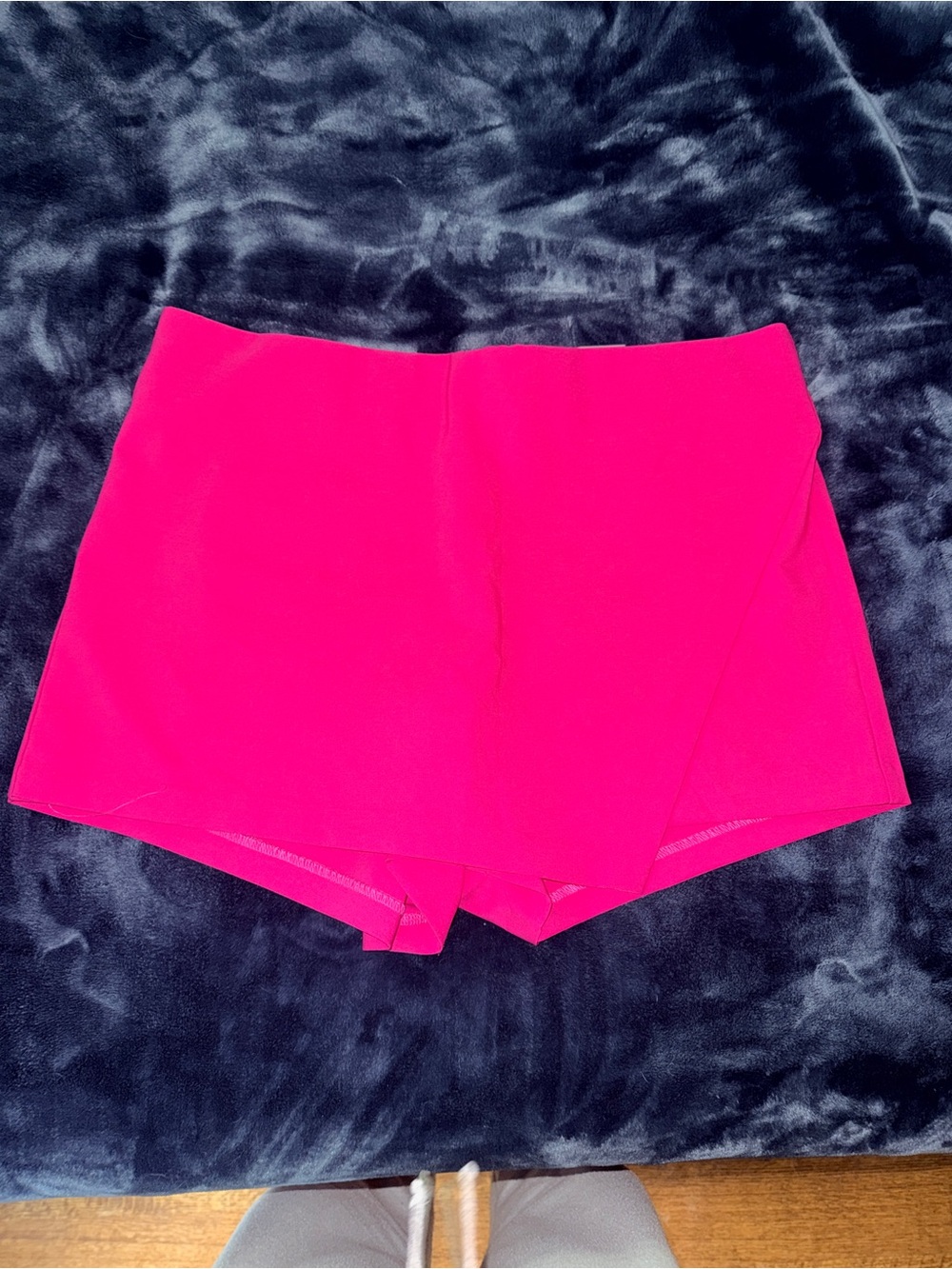NWT Torrid Hot Pink High-Waist Asymmetrical Skort size 1